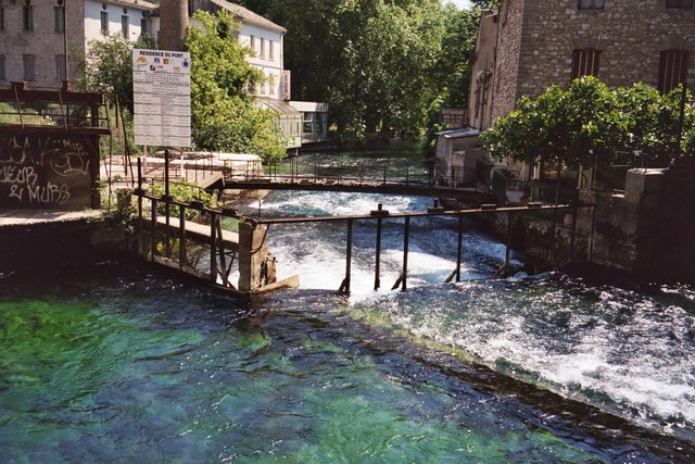 Fontaine de Vaucluse 6.JPG